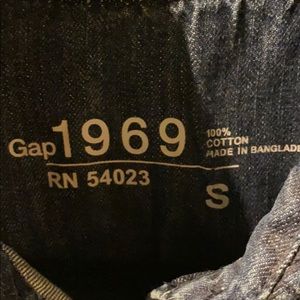 Gap Pearl Snap Denim Jean Shirt